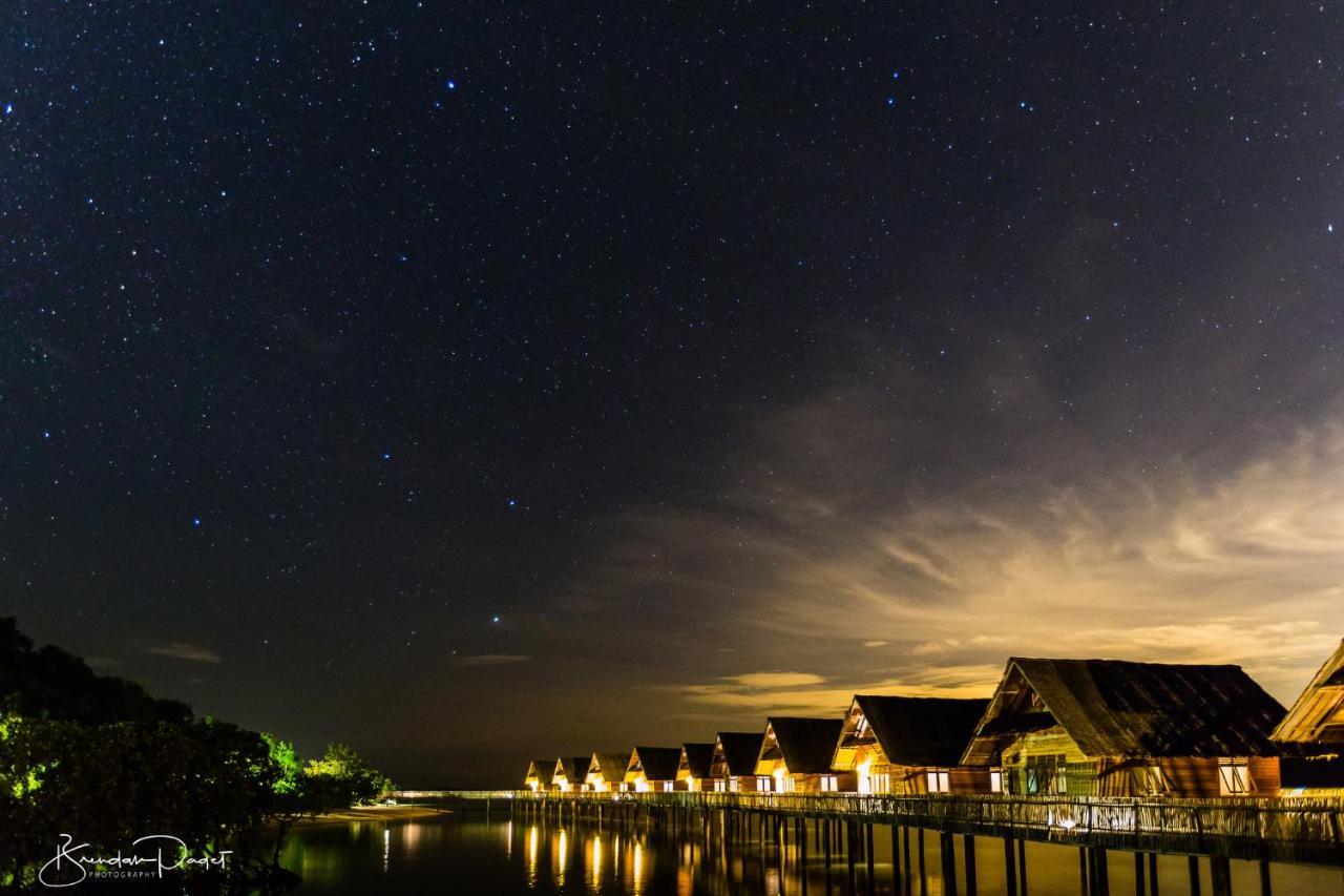 Telunas Private Island Hotel Sugi Buitenkant foto